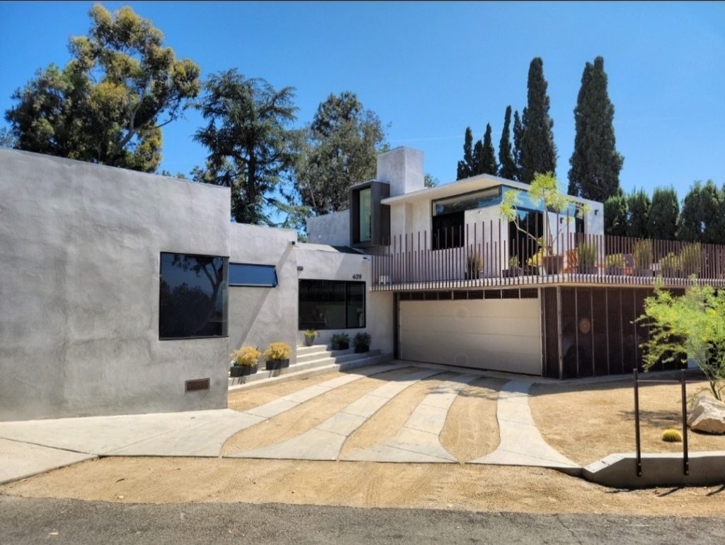 Outside View Of A Modern New Build Home In South Pasadena.