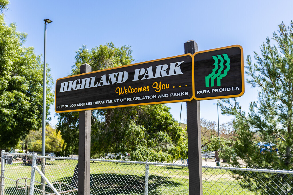 Highland Park Property Listings